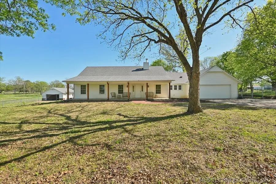 8302 E Browning Avenue, Claremore, OK 74019 - #2