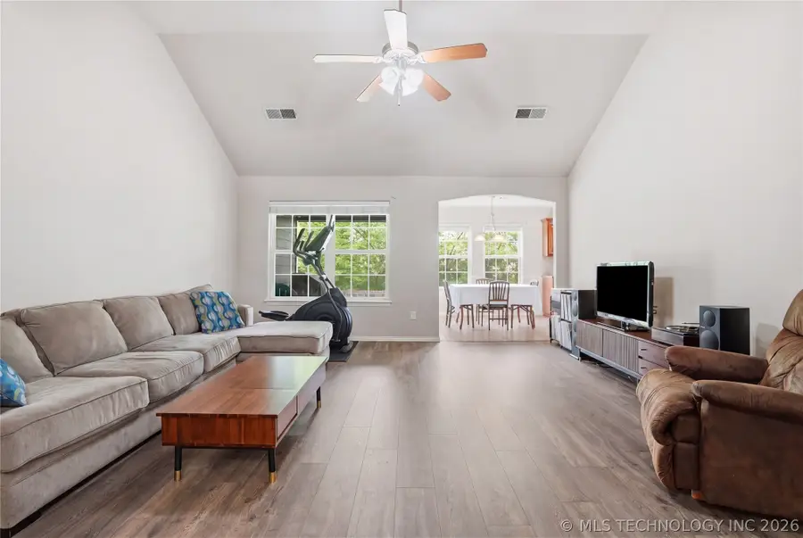 218 W 52nd Street, Sand Springs, OK 74063 - #2