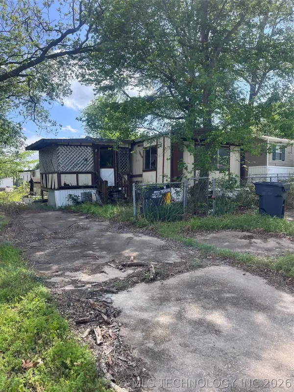 808 W 137th Street, Glenpool, OK 74033