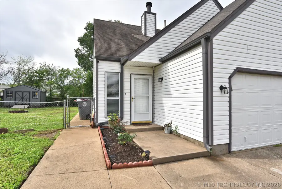 1828 W 58th Street, Tulsa, OK 74107 - #2