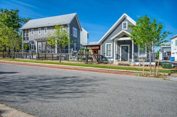 37 Firefly Lane, Carlton Landing, OK 74432