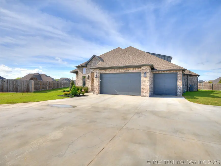 17826 S 48th East Avenue, Bixby, OK 74008 - #2