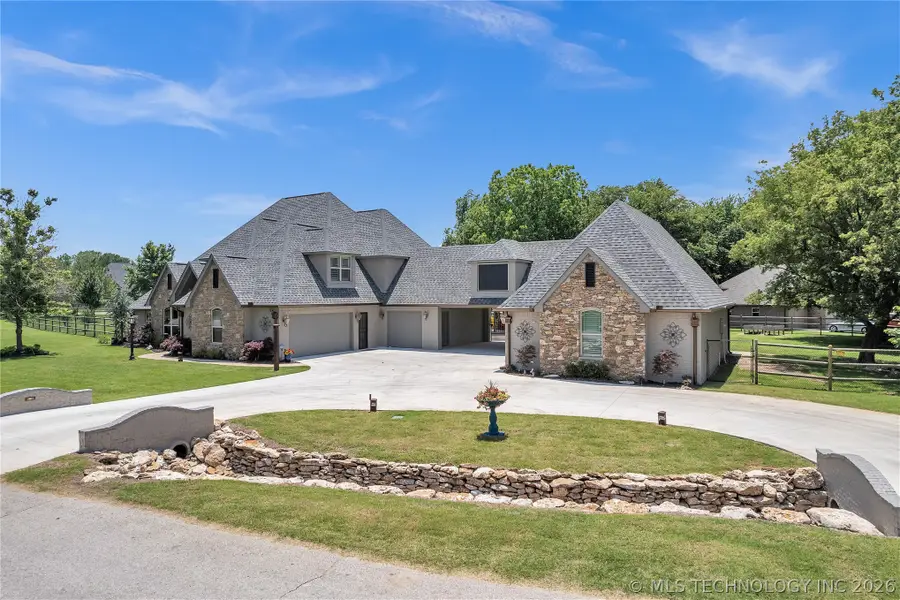 18808 E Crooked Oak Drive, Owasso, OK 74055 - #2