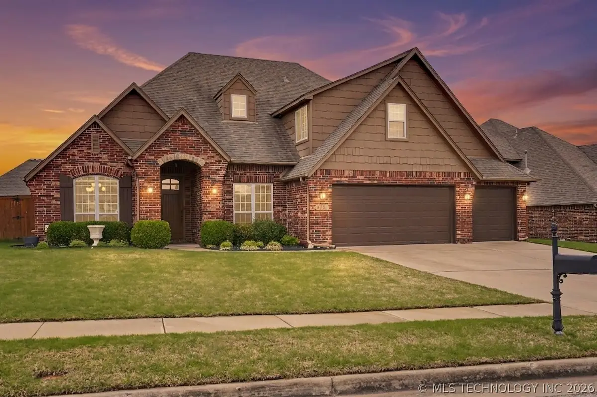 7201 E Memphis Street, Broken Arrow, OK 74014 - #1