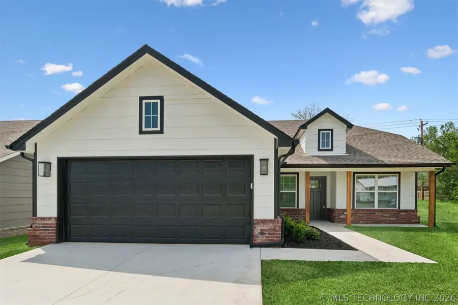 1119 E Cherry Street, Cushing, OK 74023 - #3