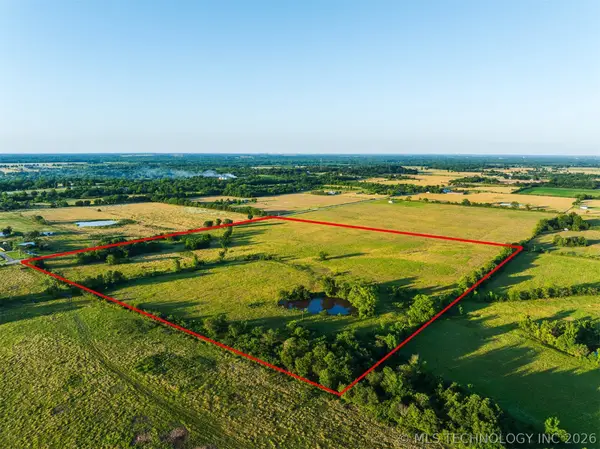 01 Old Highway 10 Highway, Miami, OK 74354