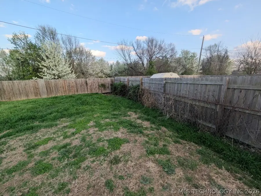 522 Highland Drive, Bartlesville, OK 74003 - #3