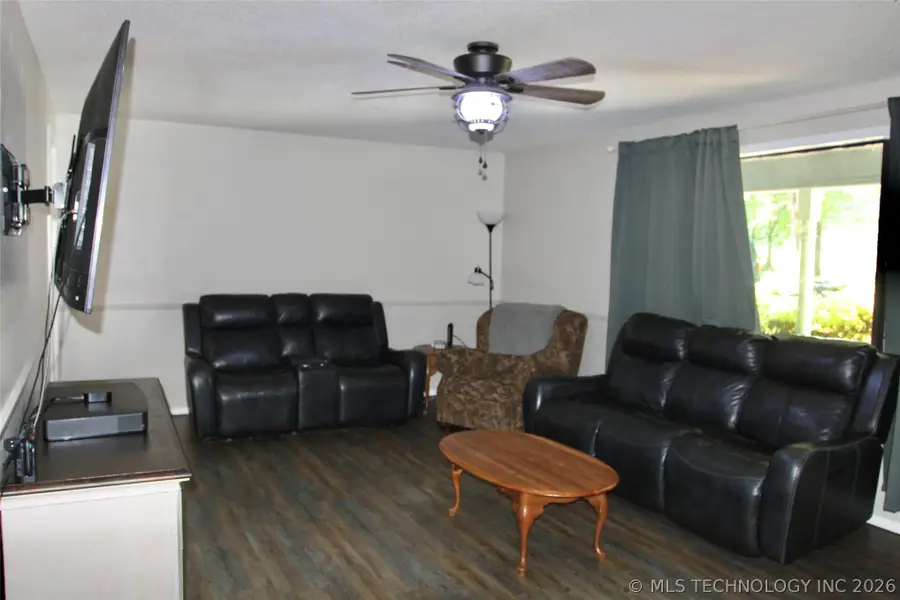 603 E Coppinger Avenue, Fort Gibson, OK 74434 - #3