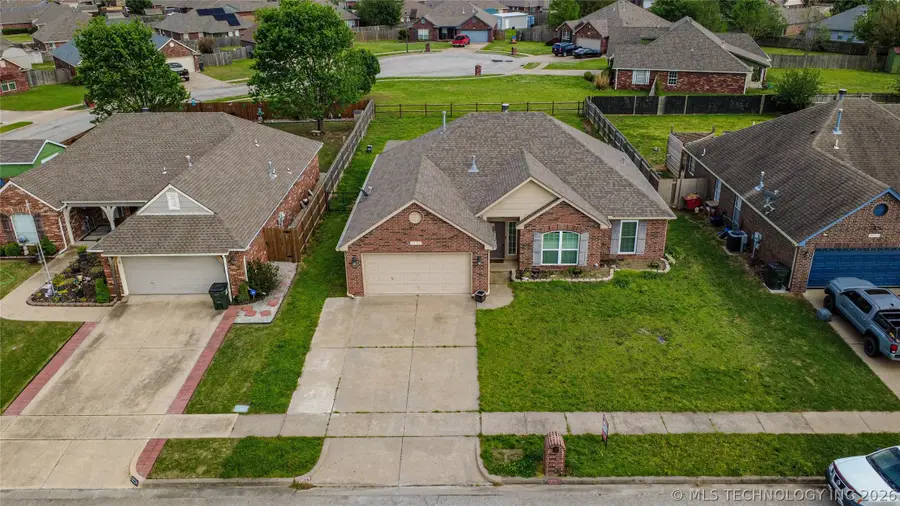 12129 N 108th Avenue E, Collinsville, OK 74021 - #2