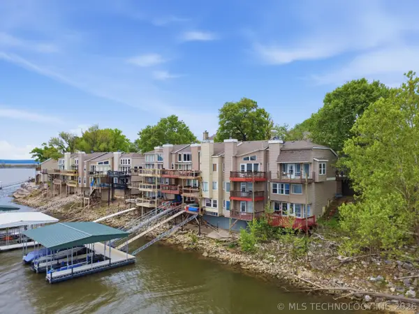 706 Villa Vista Drive, Pryor, OK 74361