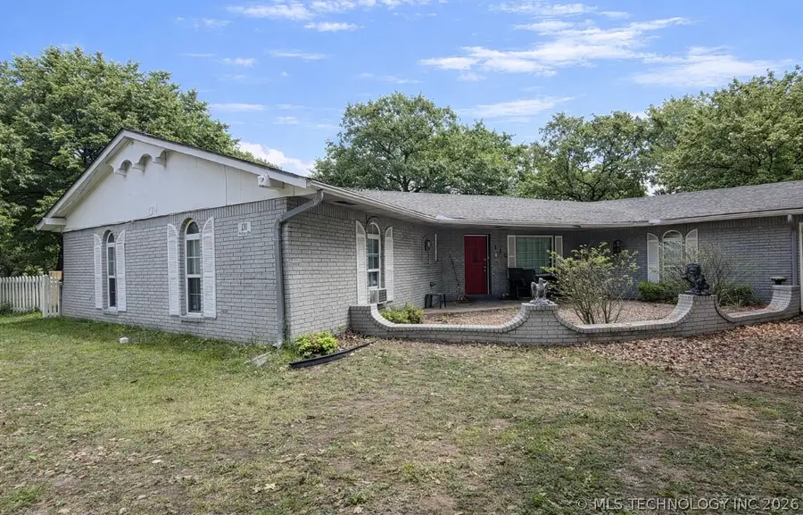 130 Acker Drive, Ada, OK 74820 - #2