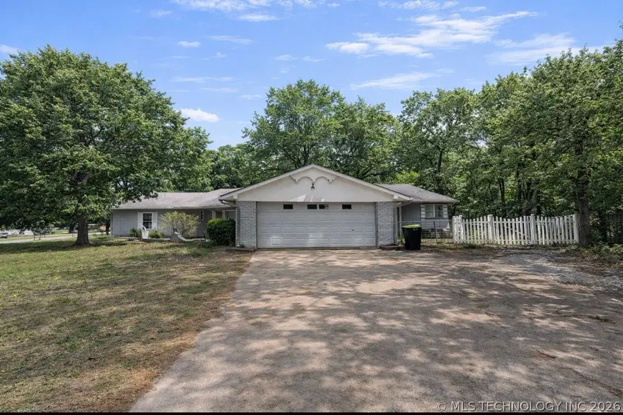 130 Acker Drive, Ada, OK 74820 - #3
