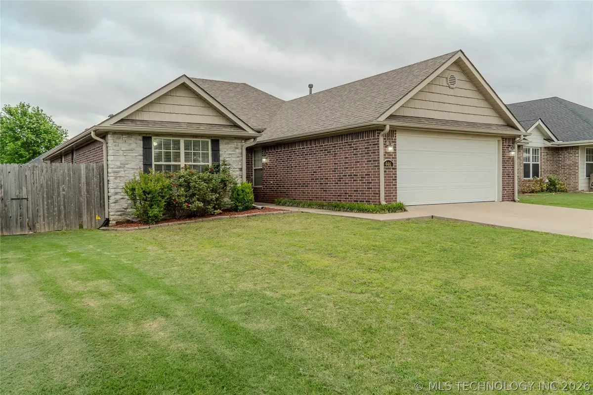 446 NE Katherine Avenue, Bartlesville, OK 74006 - #1