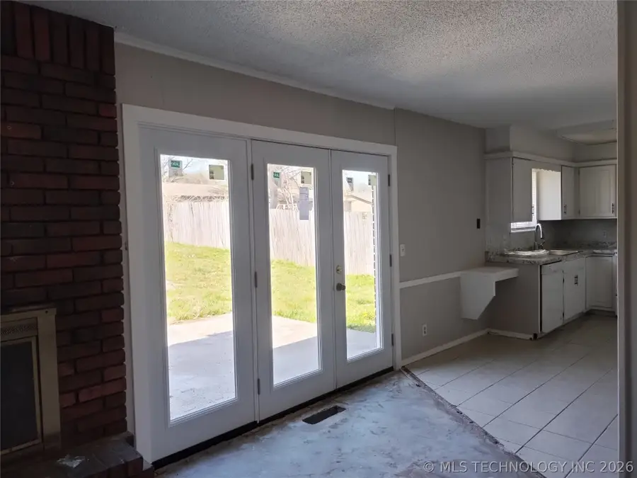 5656 S 89th East Avenue, Tulsa, OK 74145 - #3