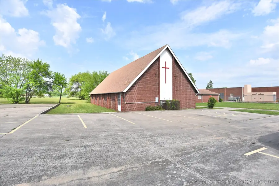 5460 N Peoria Avenue, Tulsa, OK 74126 - #3