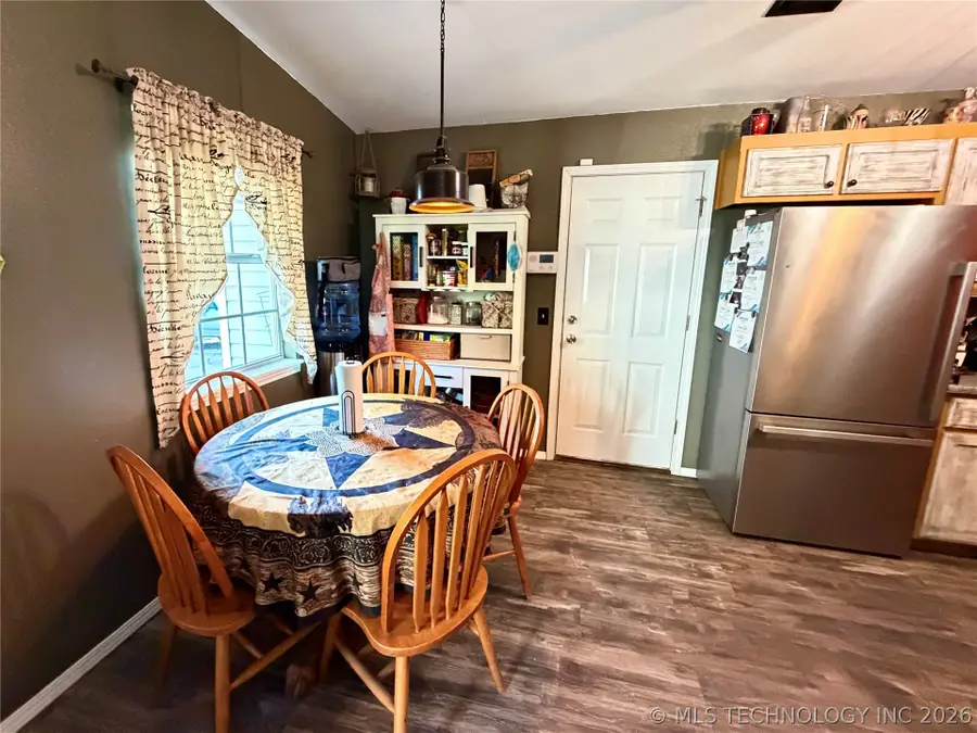 229 W Monterey Avenue, Sapulpa, OK 74066 - #3