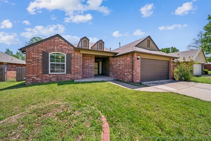 1810 Walnut Hill Lane, Claremore, OK 74019 - #2