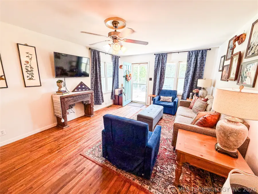 521 N Grand Avenue, Drumright, OK 74030 - #2