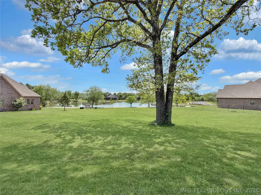 725 W Northlake Drive, Tahlequah, OK 74464 - #2