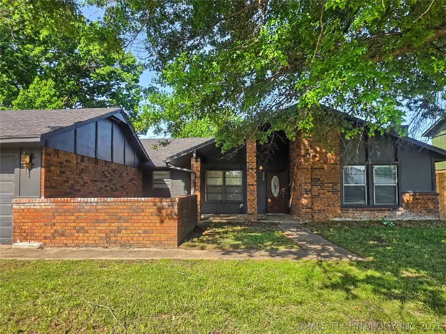 303 E Gawf Lane, Muskogee, OK 74403 - #3