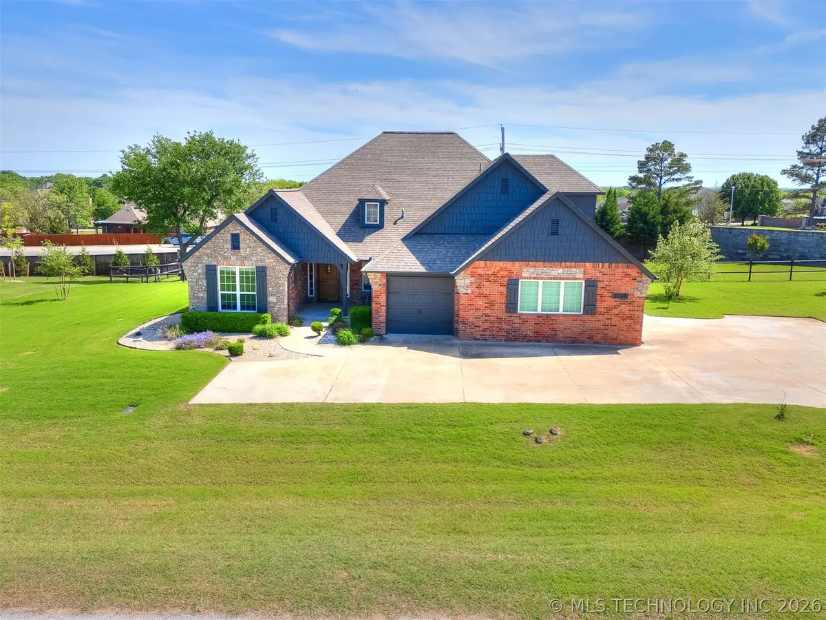 6706 E 86th Place N, Owasso, OK 74055 - #1