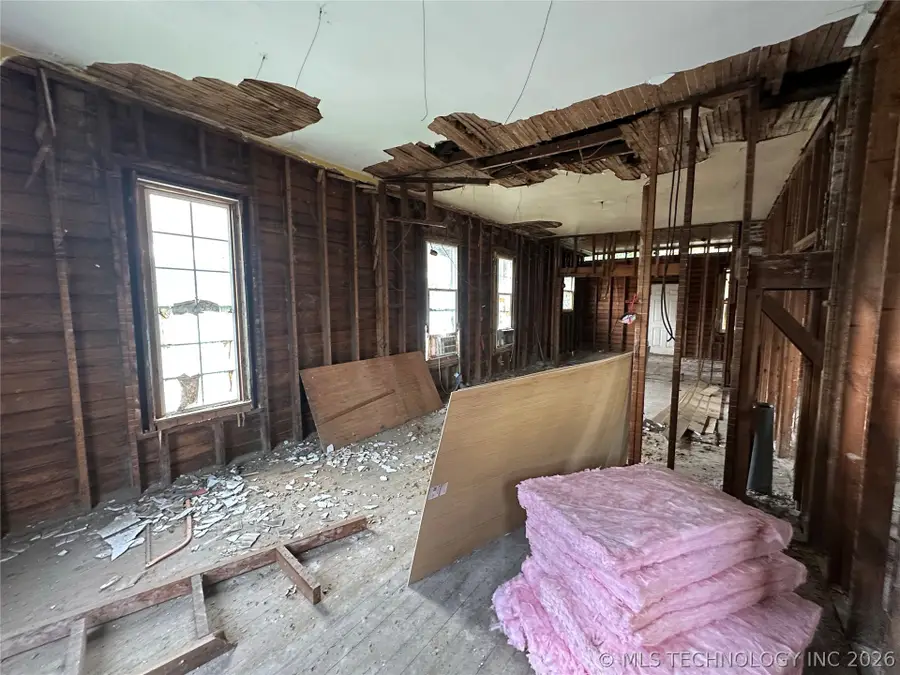 425 N 11th Street, Muskogee, OK 74401 - #3