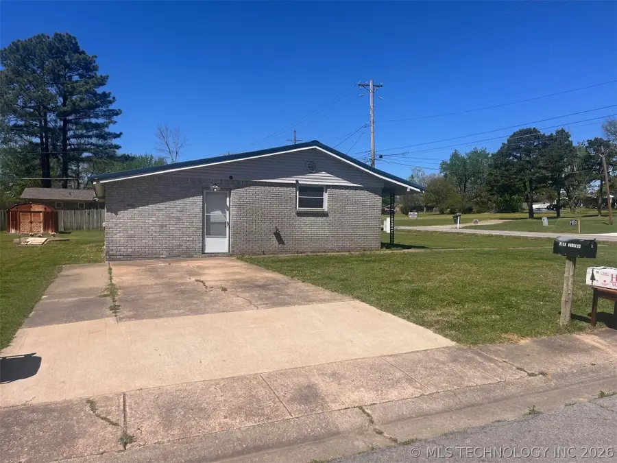 1 N Redwood Lane, Sallisaw, OK 74955 - #3