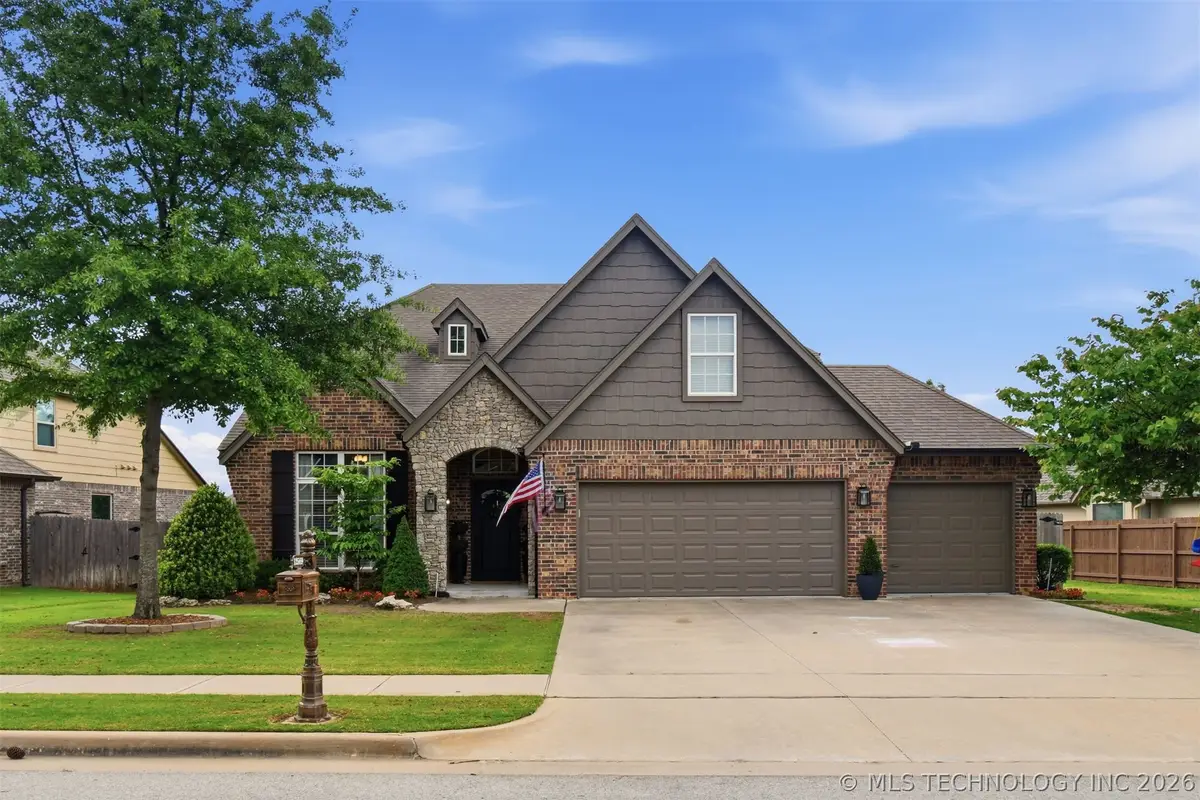 12569 S 67th East Avenue, Bixby, OK 74008 - #1