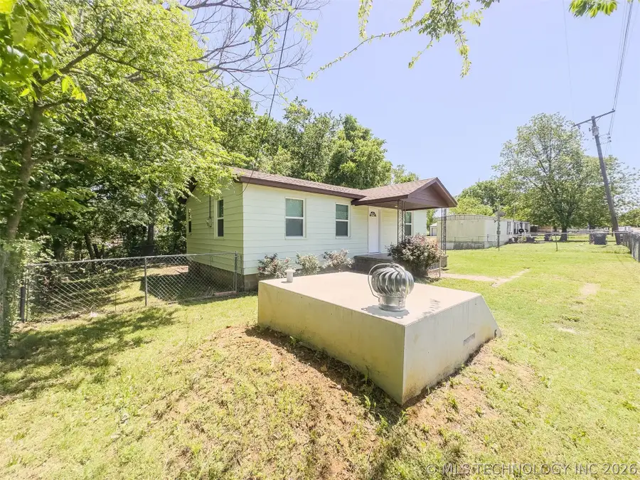 210 N Meadors, Ada, OK 74820 - #3