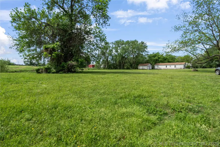 807 W Walnut Street, Collinsville, OK 74021 - #2