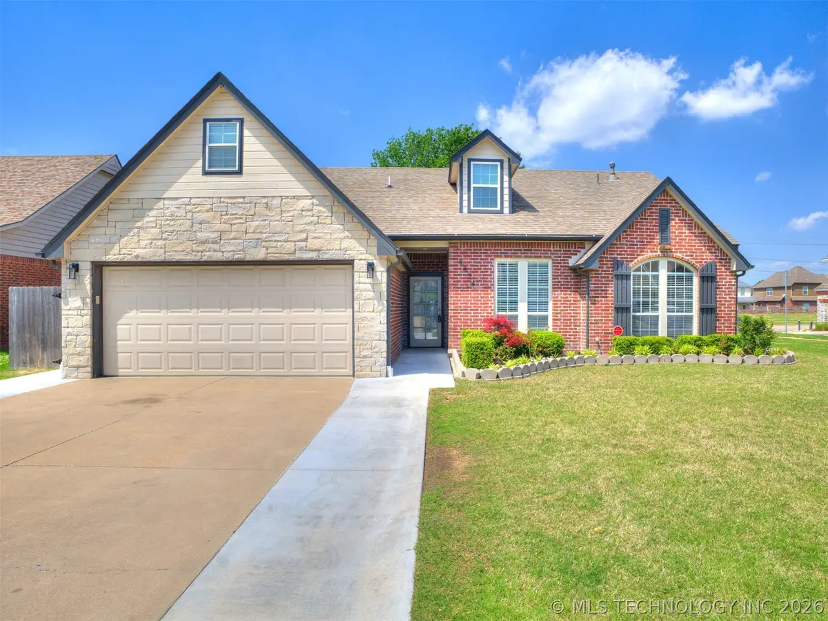8824 N 130th East Avenue, Owasso, OK 74055 - #1