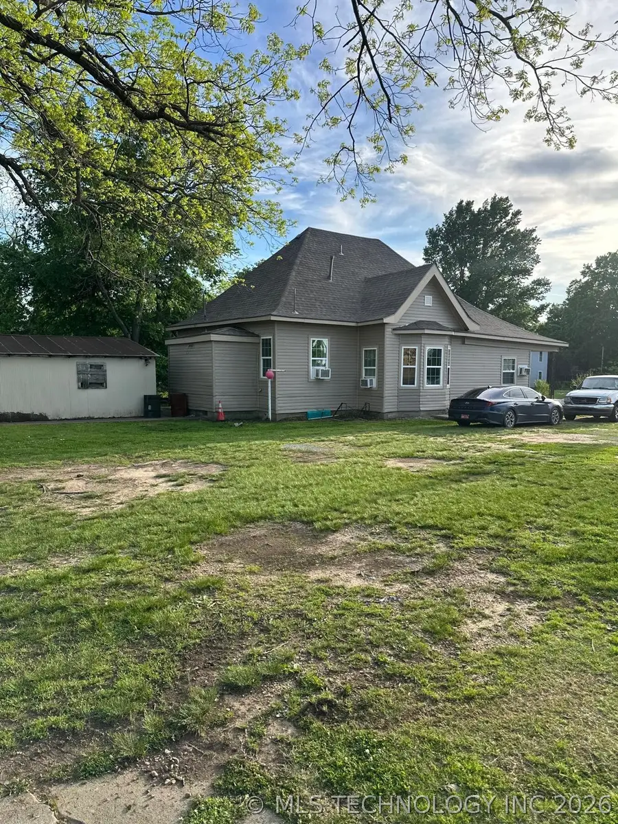 238 S 7th Street, Muskogee, OK 74401 - #2