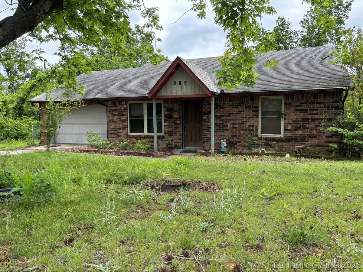 411 Kelly Street, Claremore, OK 74017 - #1