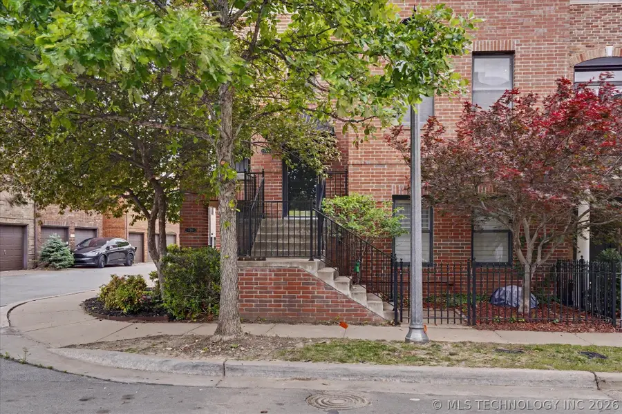 726 S Owasso Avenue #B, Tulsa, OK 74120 - #2