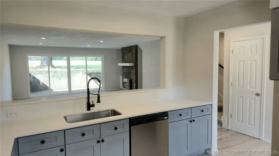 701 Lakeshore Drive #10, Eufaula, OK 74432 - #3