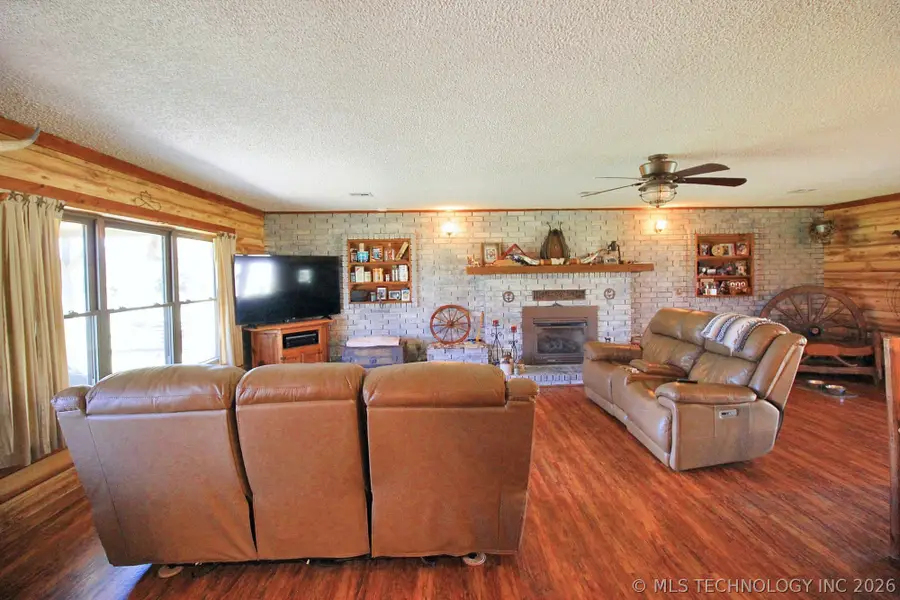 465501 E 800 Road, Stilwell, OK 74960 - #2