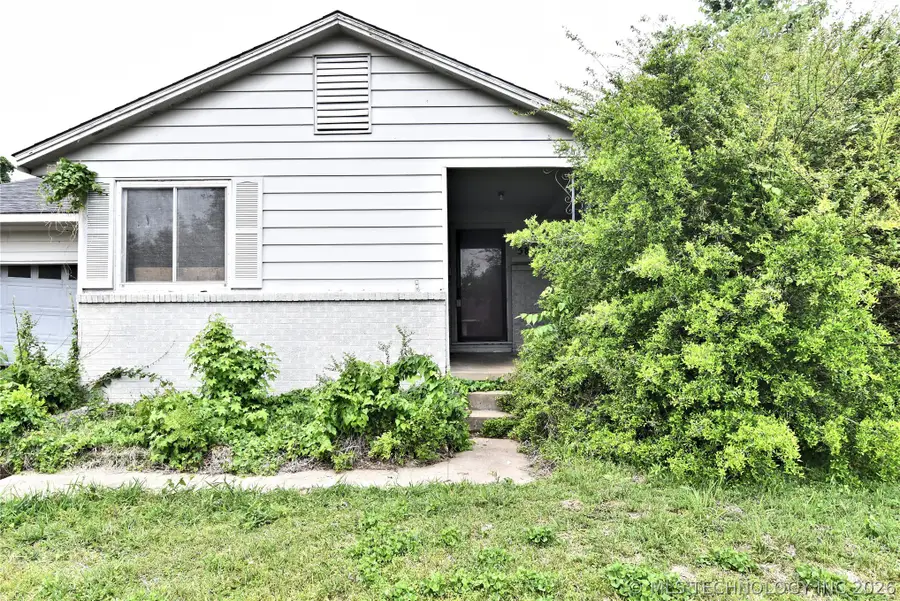 5807 E 22nd Place S, Tulsa, OK 74114 - #2