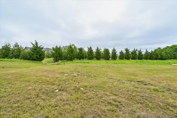 461 Creekside Drive, Sapulpa, OK 74066