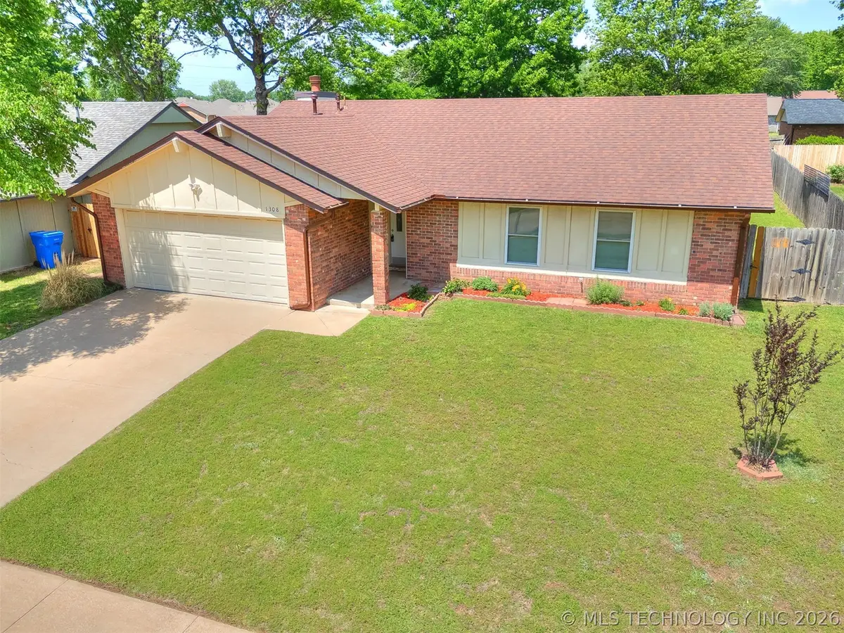 1308 W Birmingham Street, Broken Arrow, OK 74011 - #1