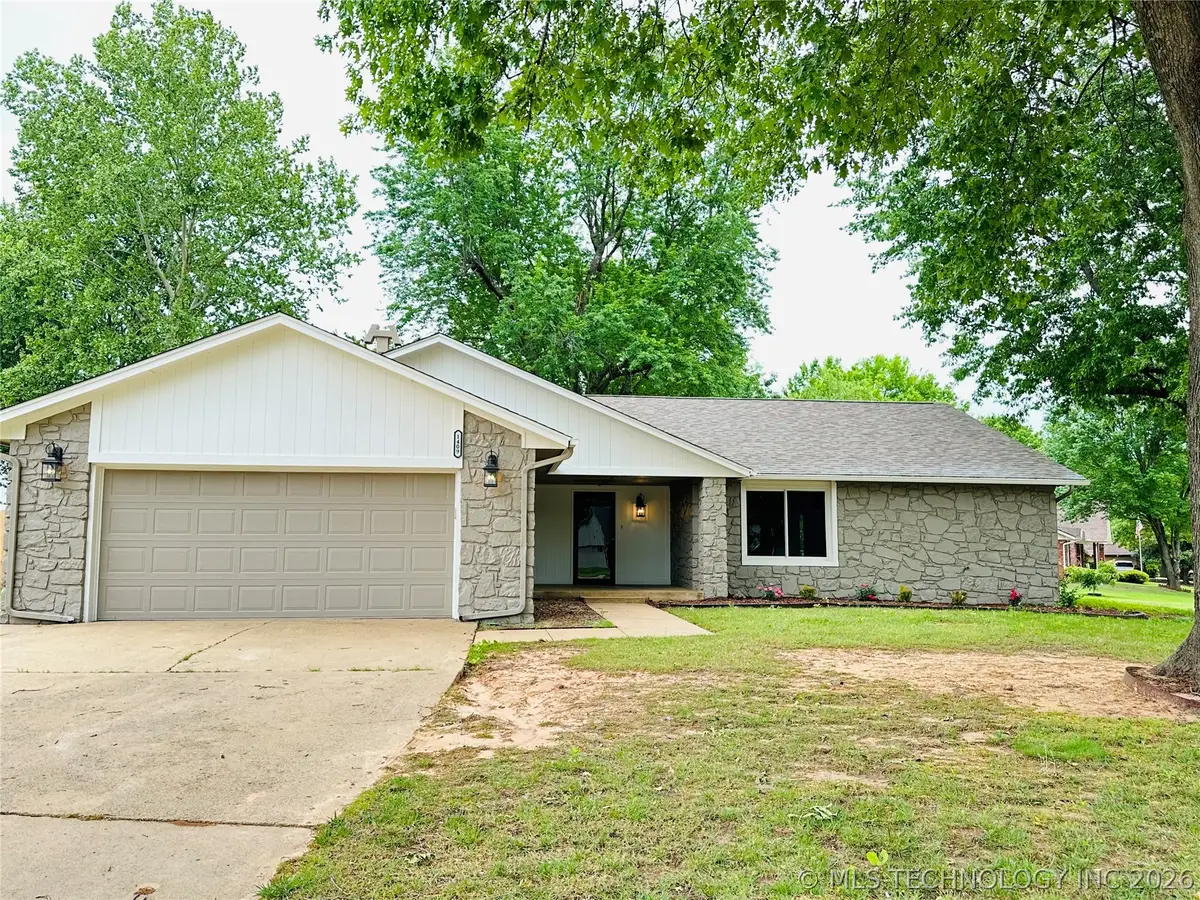 1409 W Baton Rouge Circle, Broken Arrow, OK 74011 - #1