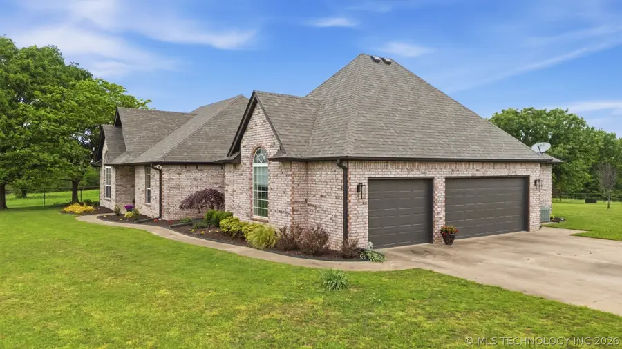 3300 Holly Road, Claremore, OK 74019 - #2
