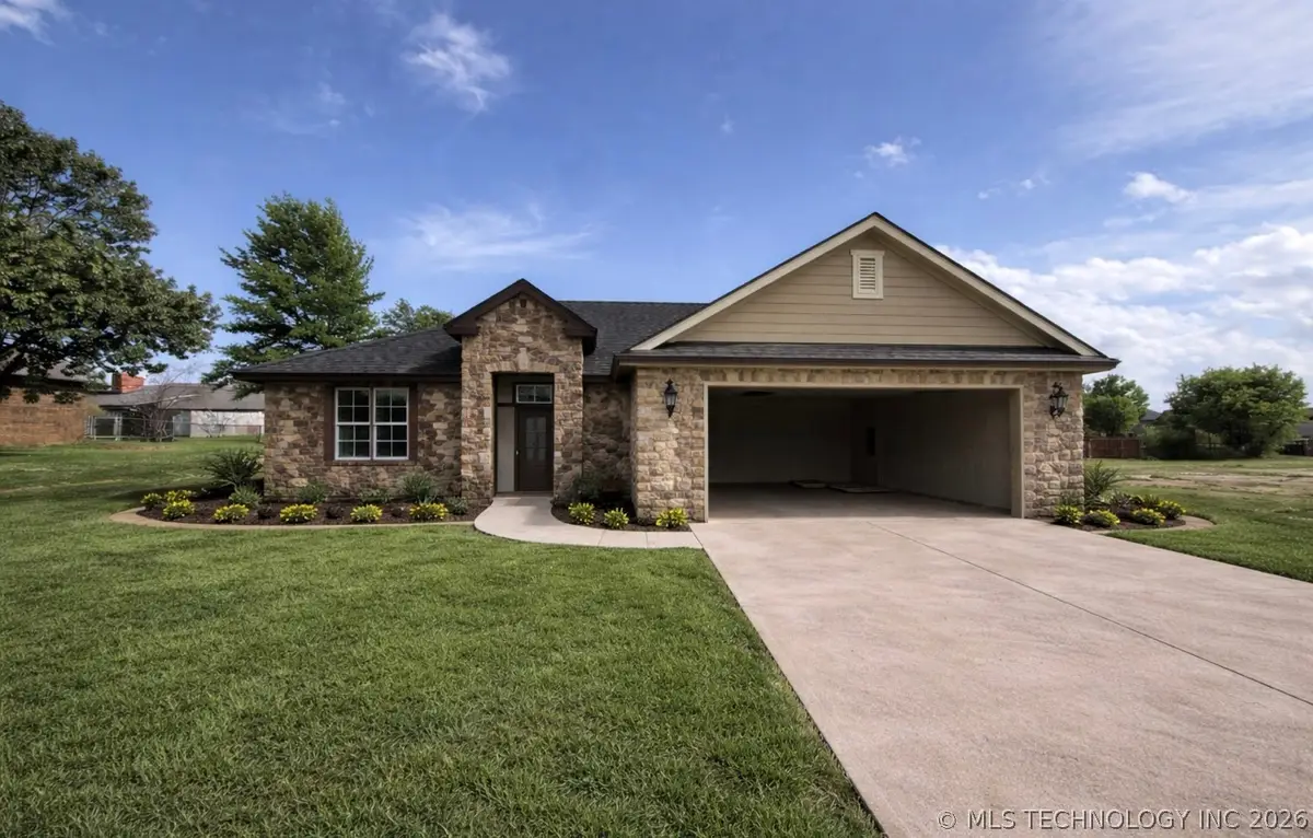 144 Sooner Drive, Stroud, OK 74079 - #1