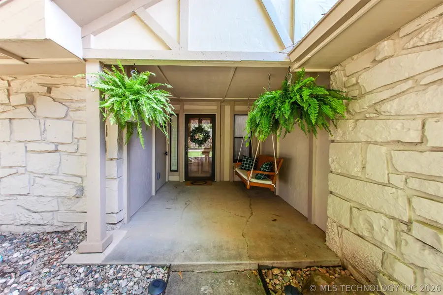 5912 E 80th Street, Tulsa, OK 74136 - #2