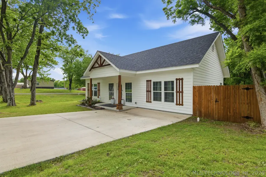 200 Bois D'arc Avenue, Fort Gibson, OK 74434 - #2