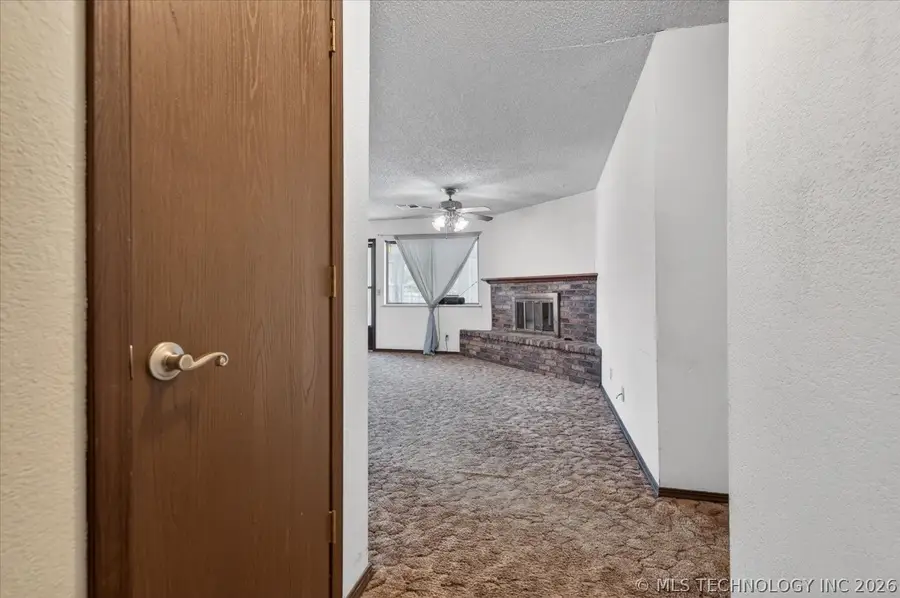 520 Carol Road, Bartlesville, OK 74003 - #3