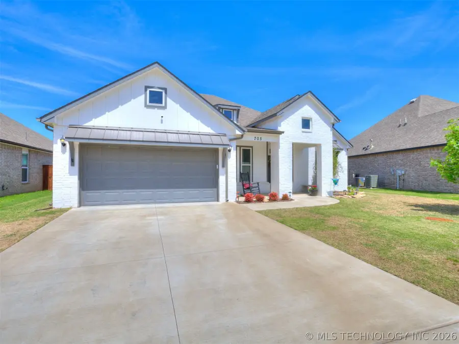 705 W 53rd Street, Sand Springs, OK 74063 - #2