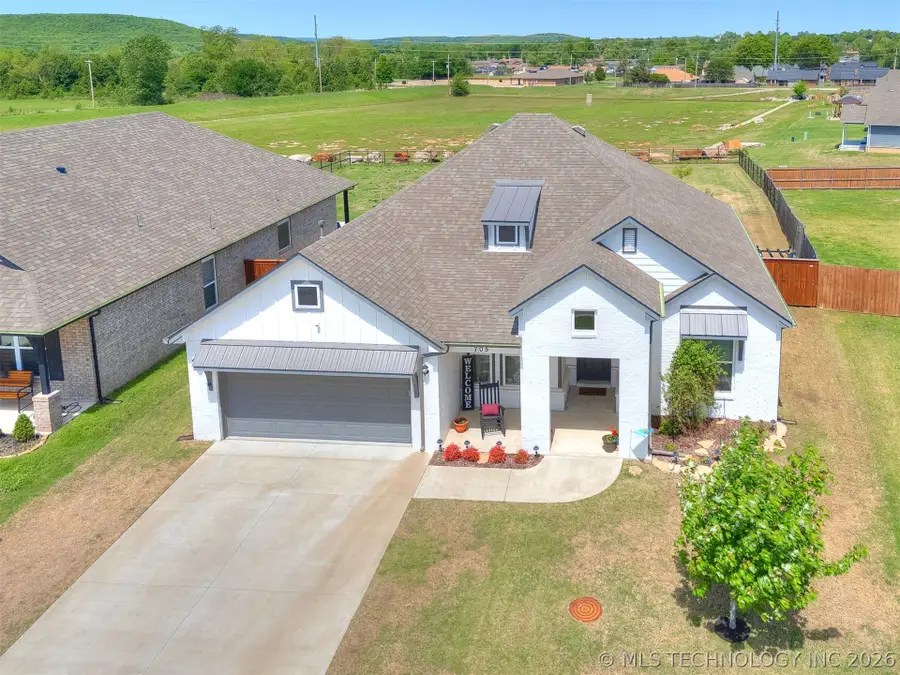 705 W 53rd Street, Sand Springs, OK 74063 - #3