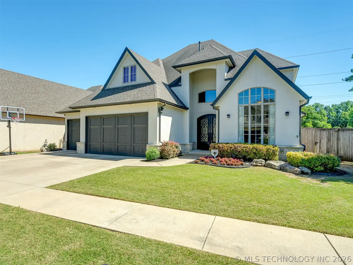 5902 E 110th Place, Tulsa, OK 74137 - #1