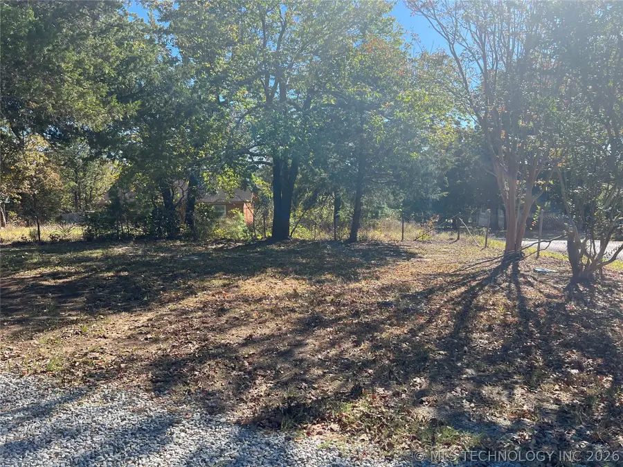 133 Lake Drive, Eufaula, OK 74432 - #2