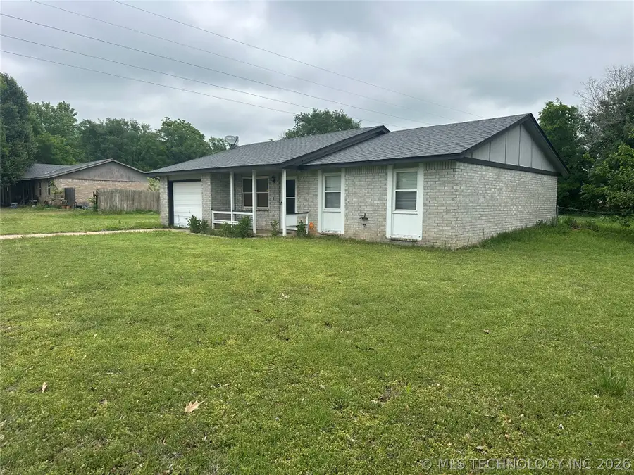 1129 S Oak Street, Bristow, OK 74010 - #2